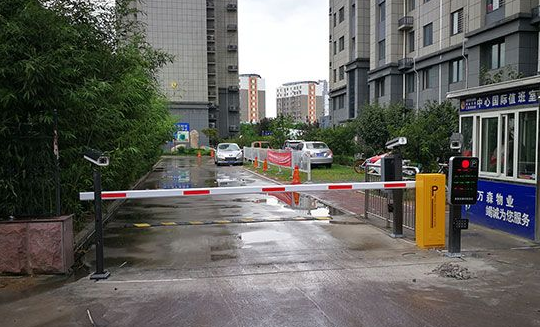 深圳鐵藝大門,深圳鋁藝大門,深圳鐵藝護欄,深圳電動伸縮門,深圳鋅鋼護欄,深圳平移門,深圳車牌識別系統,深圳人行通道閘,深圳智能停車收費系統,深圳智能人臉識別停車收費系統